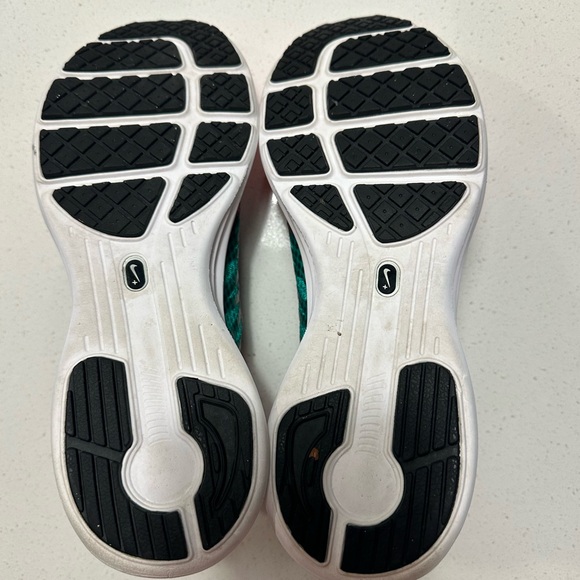 Nike Pink and Green (Watermelon) Athletic Shoes Size 9 - Picture 8 of 9